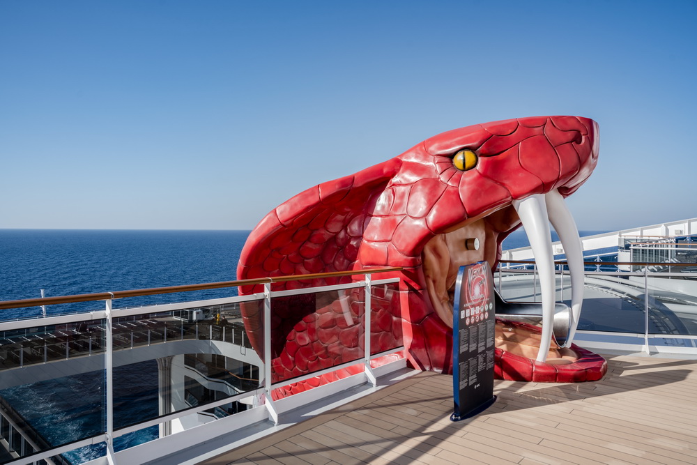 MSC World Europa, Venom Drop @ The Spiral