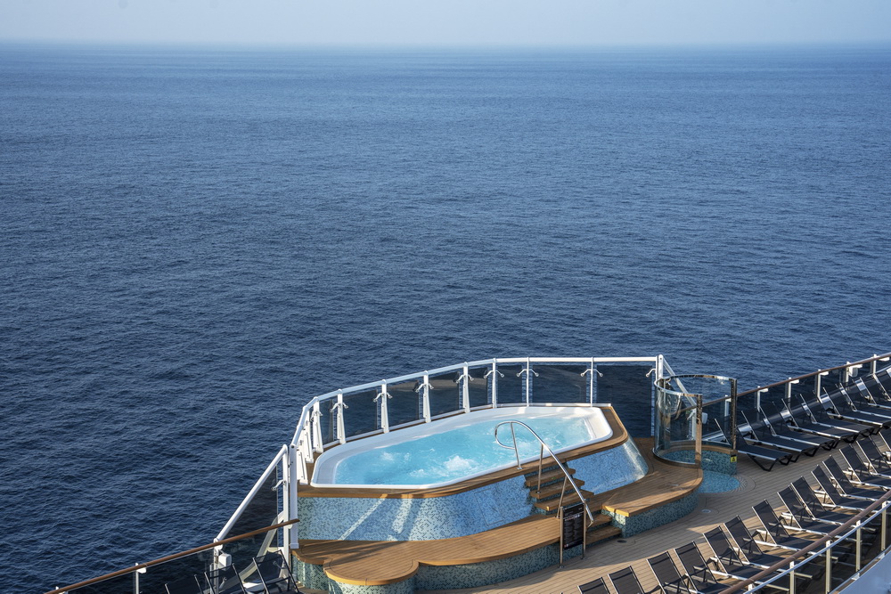 MSC World Europa, La Plage Pool