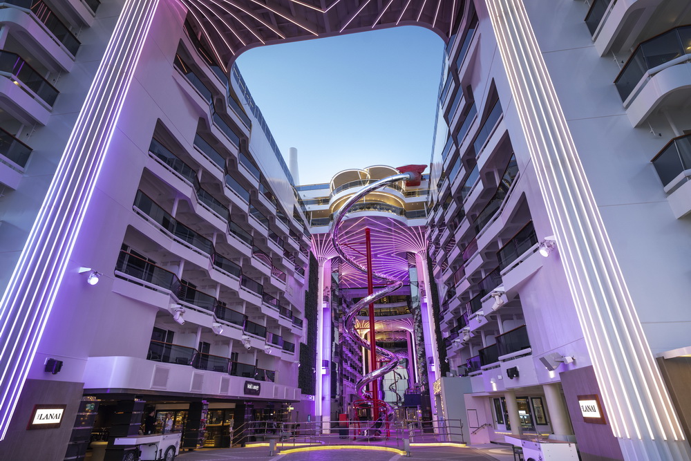 MSC World Europa, Venom Drop @ The Spiral